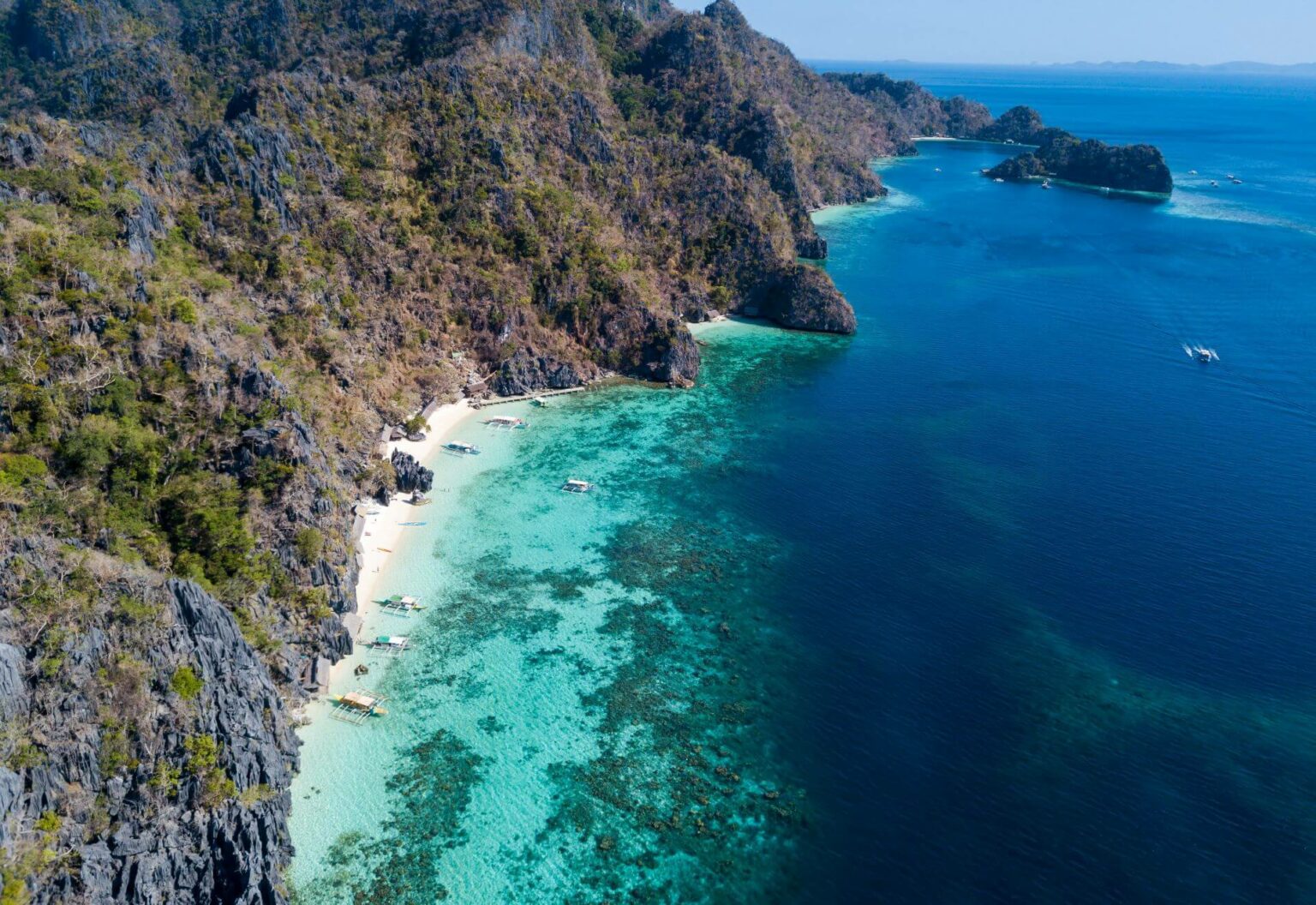 Banul Beach Drohnenaufnahme - Coron Philippinen - Schnorcheln24.de